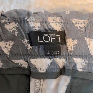 Loft size 4 high waisted shorts
